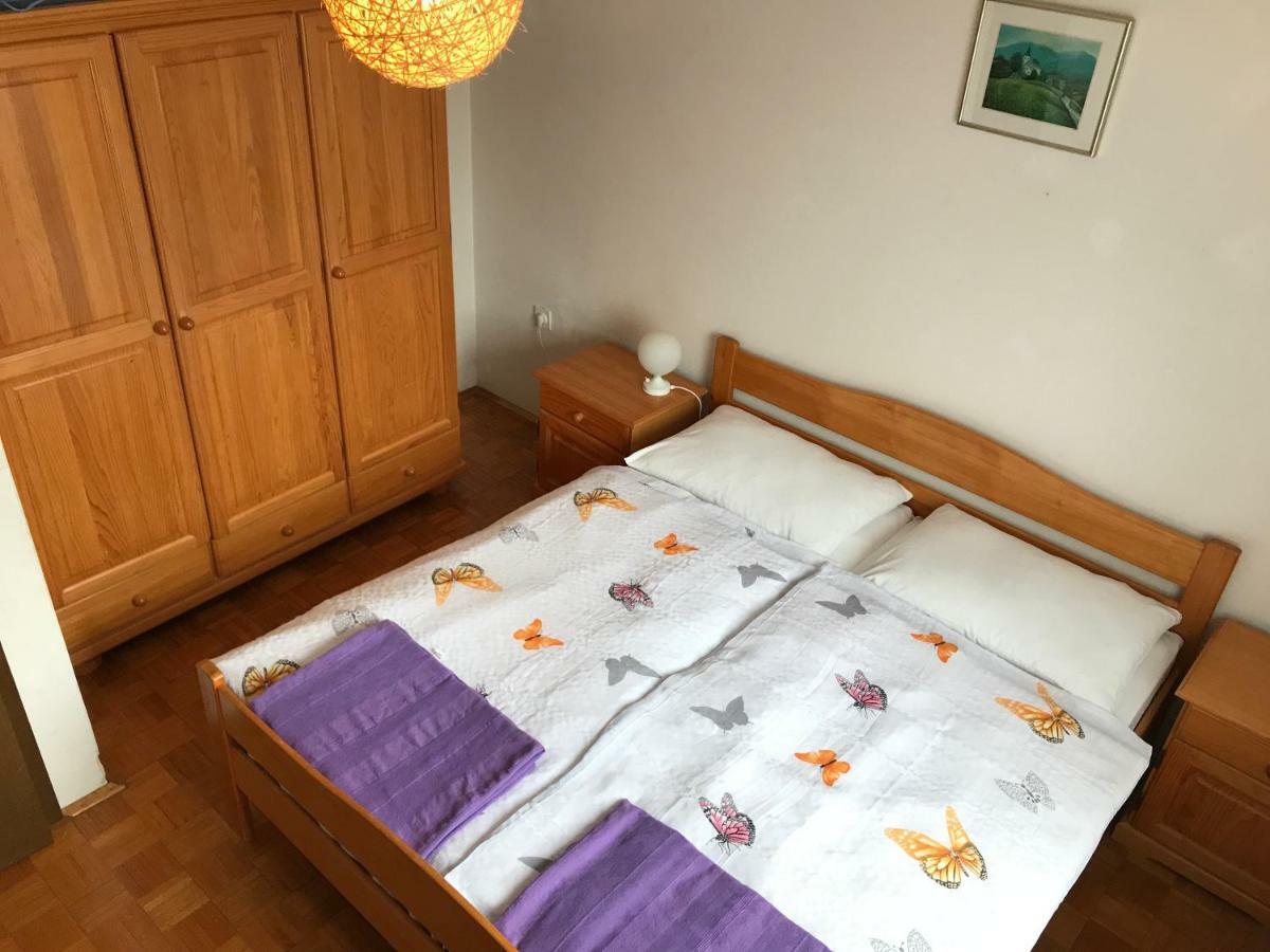 Apartments Markelj Lovrečica Eksteriør billede