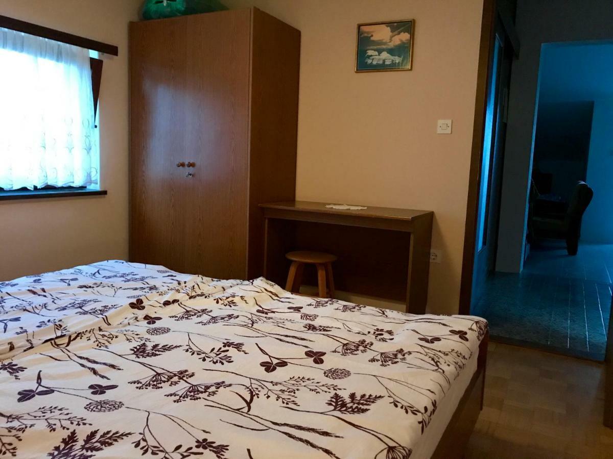 Apartments Markelj Lovrečica Eksteriør billede
