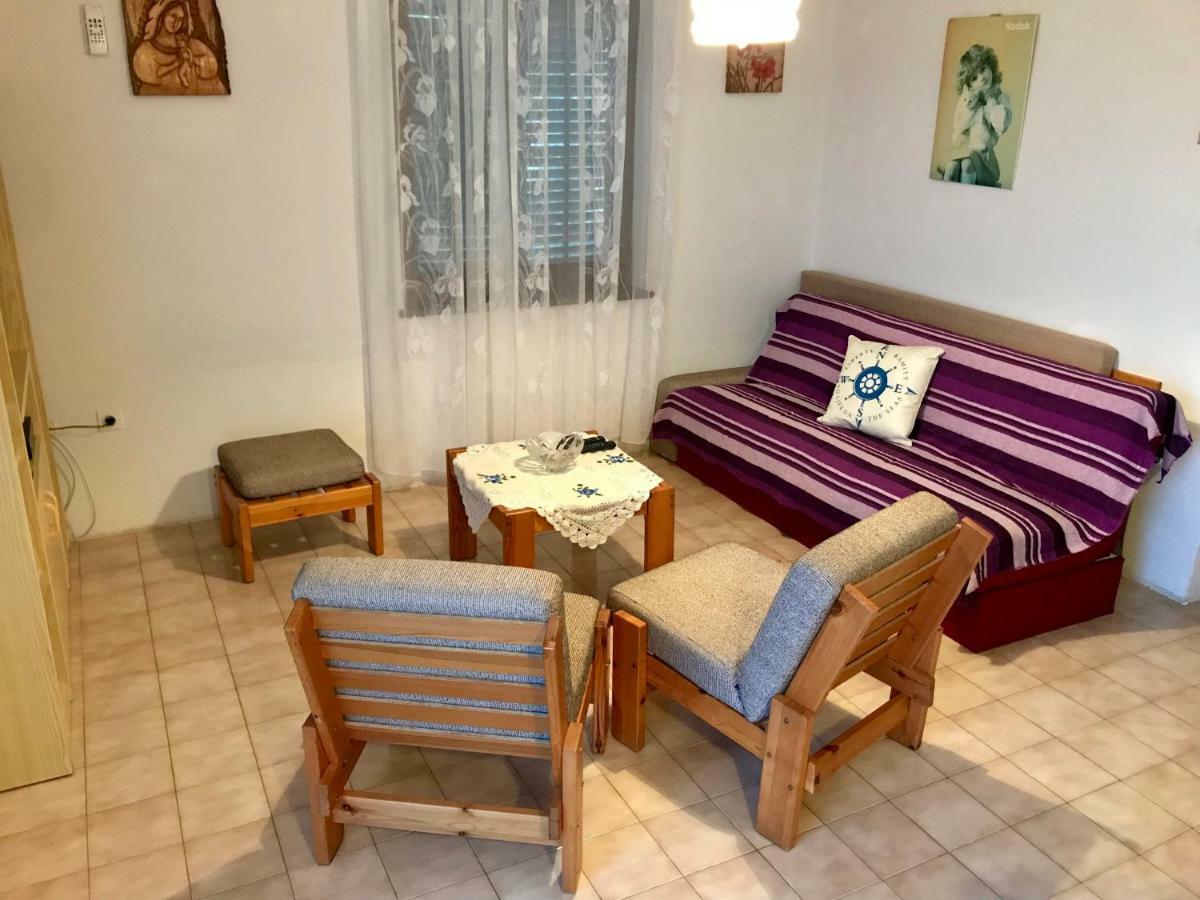 Apartments Markelj Lovrečica Eksteriør billede